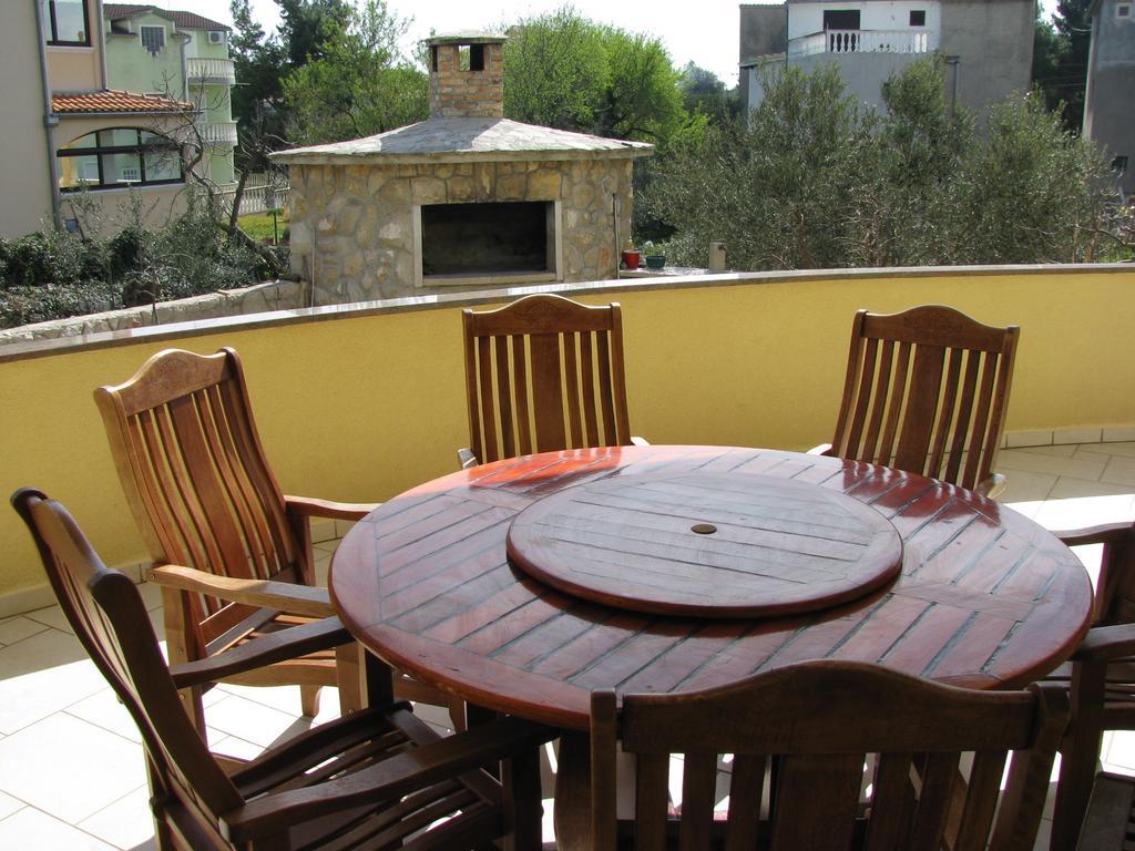 Apartment Megi Tribalj Oda fotoğraf